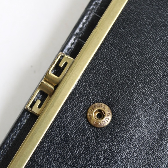 Gucci Vintage Rare Long Bifold Black Leather Clutch Wallet Signature GG Kisslock - Picture 6 of 11